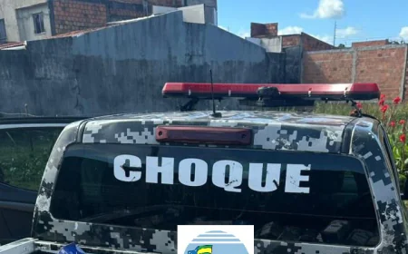 BATALHÃO DE CHOQUE APREENDE 124 GARRAFAS DE BEBIDAS COM SUSPEITA DE ADULTERAÇÃO NO LOTEAMENTO ITACANEMA, EM NOSSA SENHORA DO SOCORRO. CONFIRAM VÍDEO DA AÇÃO POLICIAL.