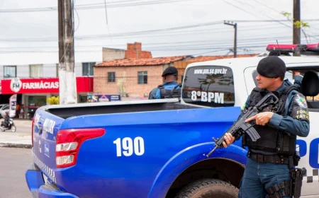 8º BATALHÃO PRENDE HOMEM POR AMEAÇAR A PRÓPRIA MÃE NO BAIRRO DOM LUCIANO.