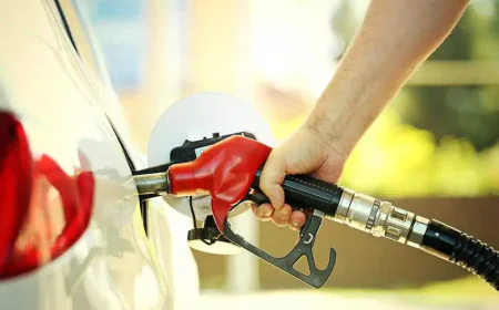 PETROBRAS REDUZ PREÇO DA GASOLINA EM 4,9% A PARTIR DESTA TERÇA-FEIRA, DIA 21. CERTAMENTE AQUI EM SERGIPE NÃO MUDARÁ NADA E OS POSTOS CONTINUARÃO PRATICANDO UM DOS PREÇOS MAIS CAROS DO PAÍS.