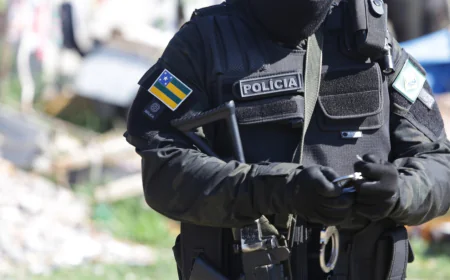 Polícia Civil prende mulher em flagrante por tráfico de drogas em Campo do Brito