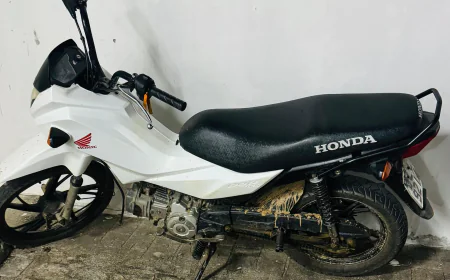 Polícia Civil apreende motocicleta após condutor praticar direção perigosa em Porto da Folha