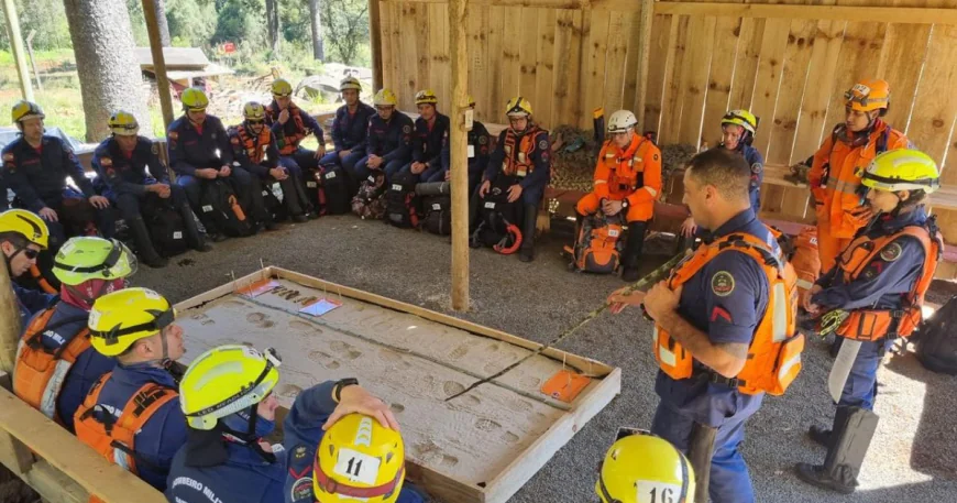 BOMBEIRA DA SEÇÃO DE BUSCA, RESGATE E SALVAMENTO COM CÃES (SBRESC) DO CBMSE CONCLUI CURSO DE BUSCA TERRESTRE EM SANTA CATARINA.