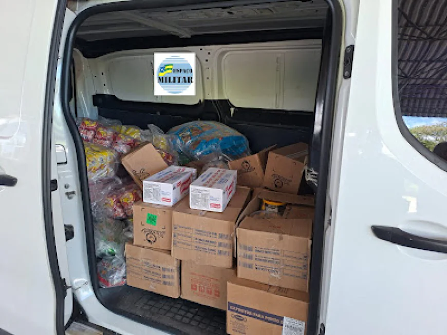 COMPANHIA FAZENDÁRIA E SEFFAZ FLAGRAM VEÍCULO DE CARGA TRANSPORTANDO CAIXAS DE DOCES E SALGADOS SEM NOTA FISCAL EM NOSSA SENHORA DO SOCORRO.