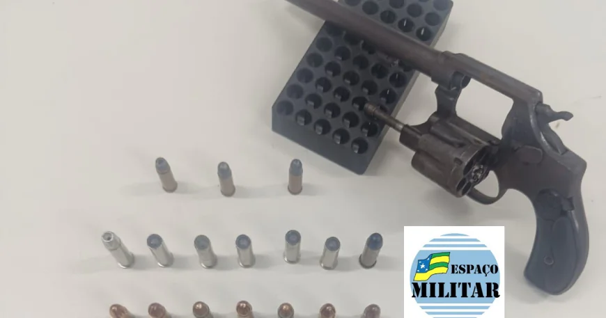 BATALHÃO DE RADIOPATRULHA PRENDE HOMEM POR PORTE ILEGAL DE ARMA DE FOGO NO BAIRRO SANTA MARIA E APREENDE REVÓLVER E VÁRIAS MUNIÇÕES DE DIVERSOS CALIBRES.